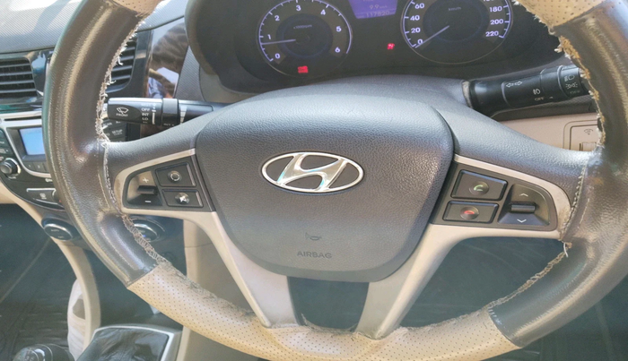 2012 Hyundai Verna FLUIDIC 1.6 CRDI SX, Diesel, Manual, 1,17,820 km, interior