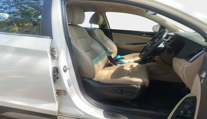 2018 Hyundai Tucson 2WD AT GL PETROL , Petrol, Automatic, 1,32,082 km, interior