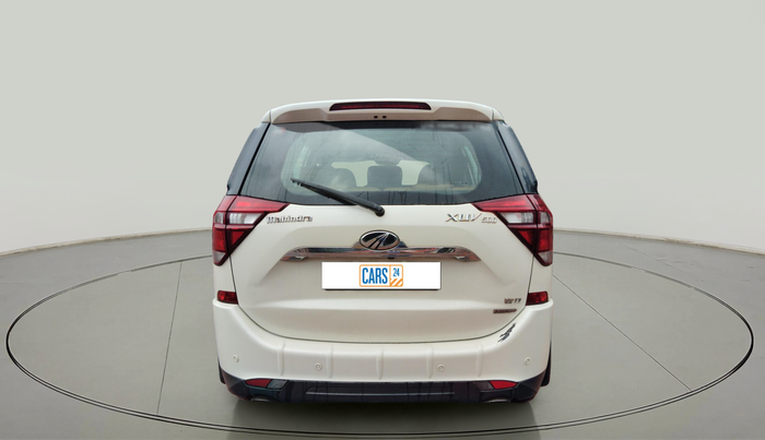 2018 Mahindra XUV500 W11 AT, Diesel, Automatic, 75,446 km, exterior