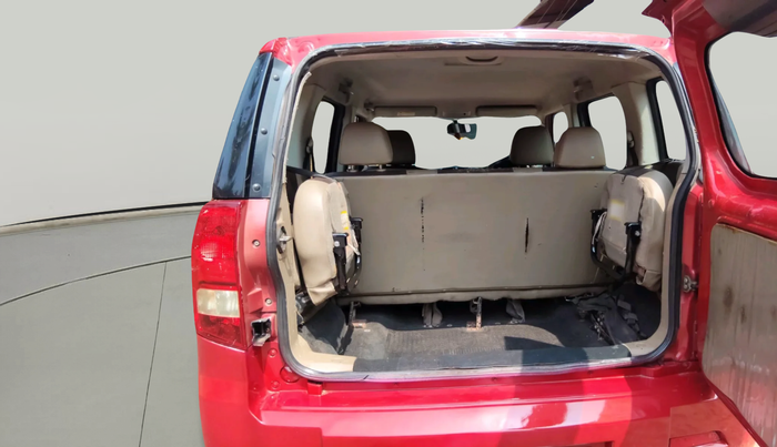 2017 Mahindra TUV300 T4 PLUS, Diesel, Manual, 87,856 km, exterior