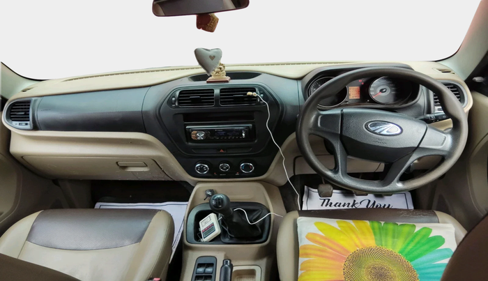 2017 Mahindra TUV300 T4 PLUS, Diesel, Manual, 87,856 km, interior