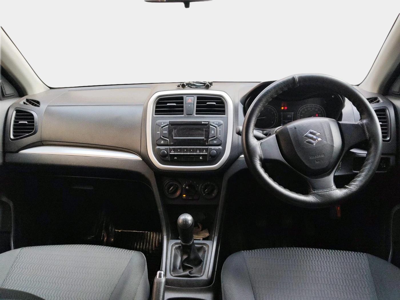 2022 Maruti Vitara Brezza LXI, Petrol, Manual, 18,706 km, interior