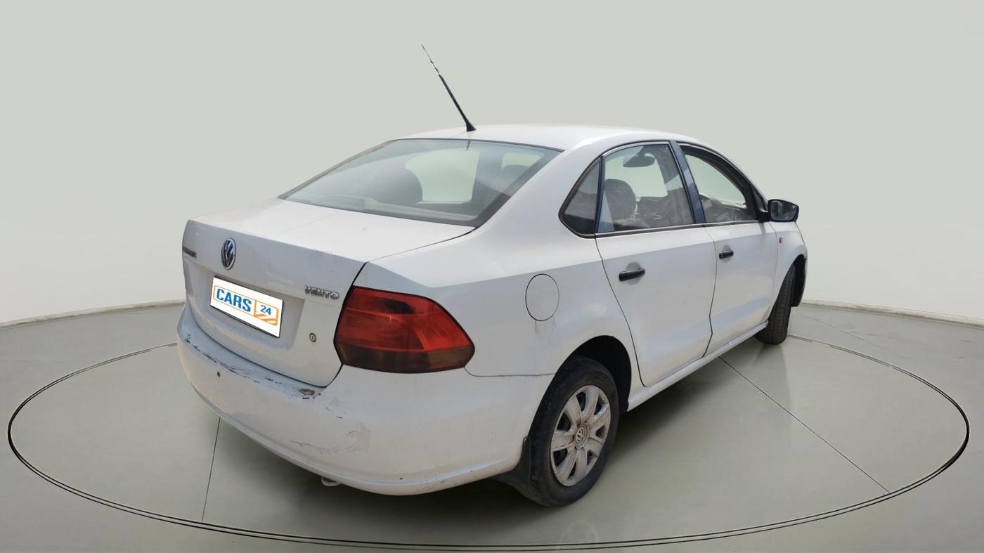 2010 Volkswagen Vento TRENDLINE 1.6, Petrol, Manual, 1,27,522 km, exterior