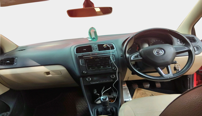 2017 Skoda Rapid STYLE 1.6 MPI, Petrol, Manual, 90,662 km, interior