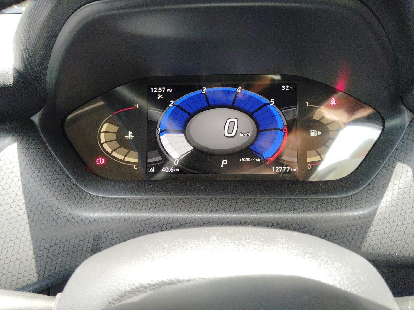 2022 Nissan MAGNITE XV PREMIUM TURBO CVT, Petrol, Automatic, 12,777 km, interior