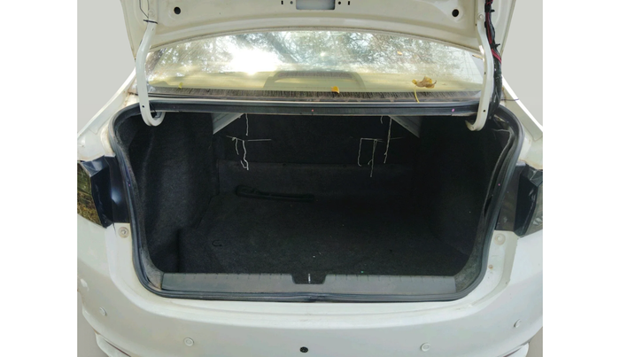 2015 Honda City 1.5L I-VTEC VX, Petrol, Manual, 1,22,687 km, exterior