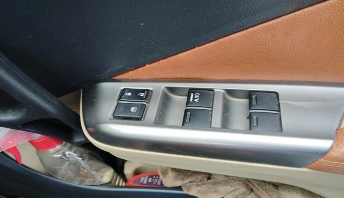 2015 Honda City 1.5L I-VTEC VX, Petrol, Manual, 1,22,687 km, interior