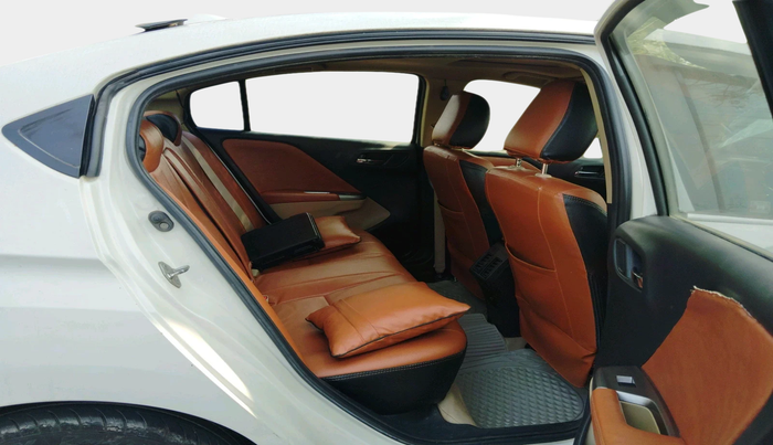 2015 Honda City 1.5L I-VTEC VX, Petrol, Manual, 1,22,687 km, interior