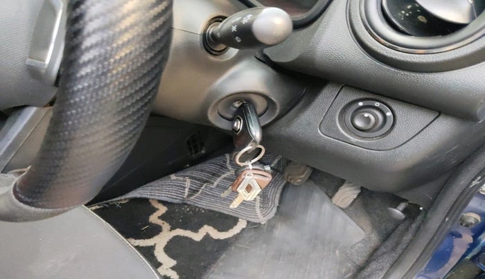 2022 Renault Kwid CLIMBER 1.0 (O), Petrol, Manual, 45,941 km, interior