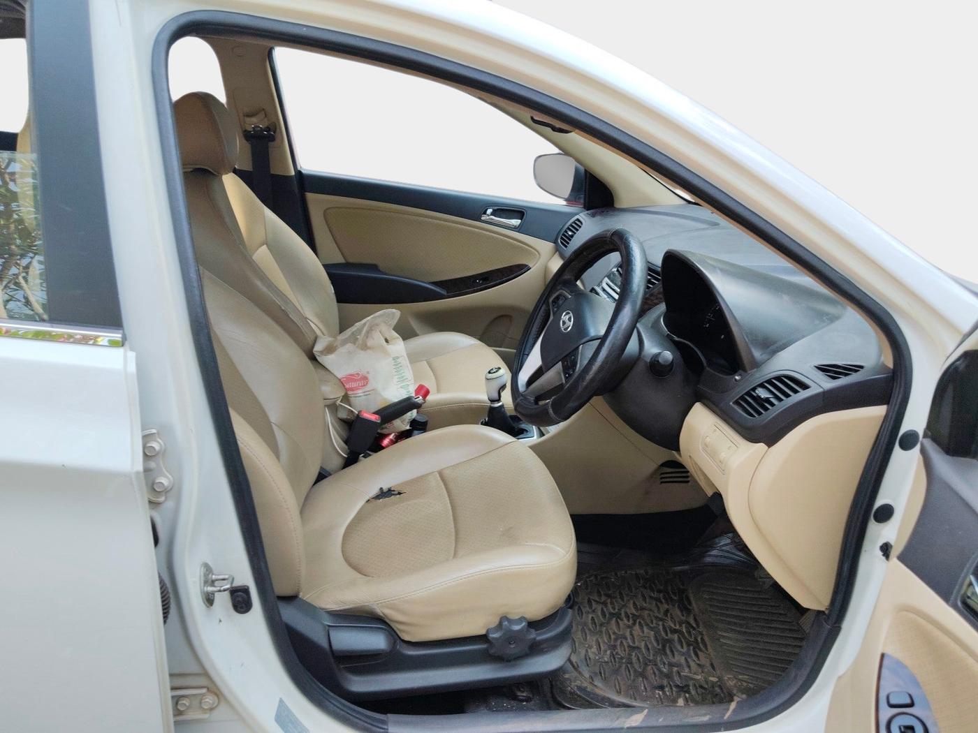 2013 Hyundai Verna FLUIDIC 1.6 VTVT SX OPT, Petrol, Manual, 91,235 km, interior
