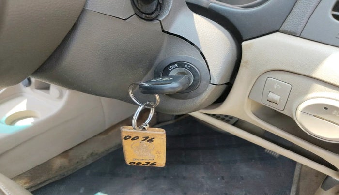 2011 Hyundai Verna TRANSFORM 1.5 SX AT CRDI, Diesel, Automatic, 1,74,915 km, interior