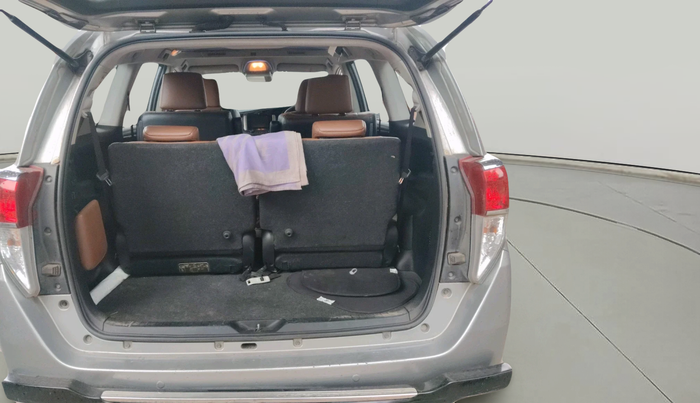 2016 Toyota Innova Crysta 2.8 ZX AT 7 STR, Diesel, Automatic, 1,77,587 km, exterior