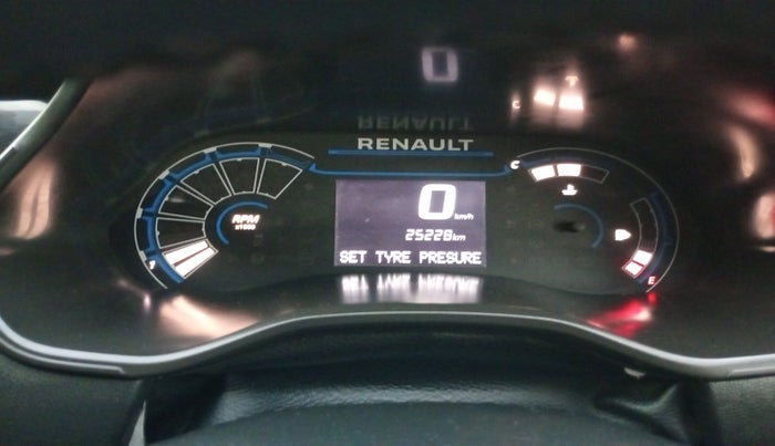 2024 Renault Kiger RXL MT, Petrol, Manual, 25,228 km, interior