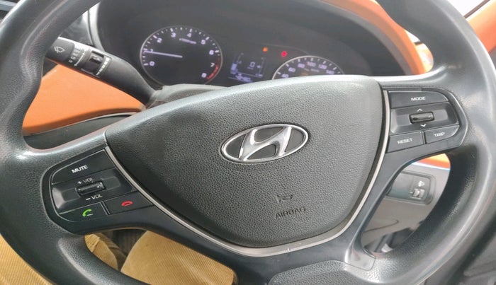 2016 Hyundai Elite i20 SPORTZ 1.2, CNG, Manual, 1,03,305 km, interior