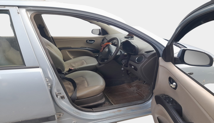 2011 Hyundai i10 MAGNA 1.2, Petrol, Manual, 1,13,893 km, interior
