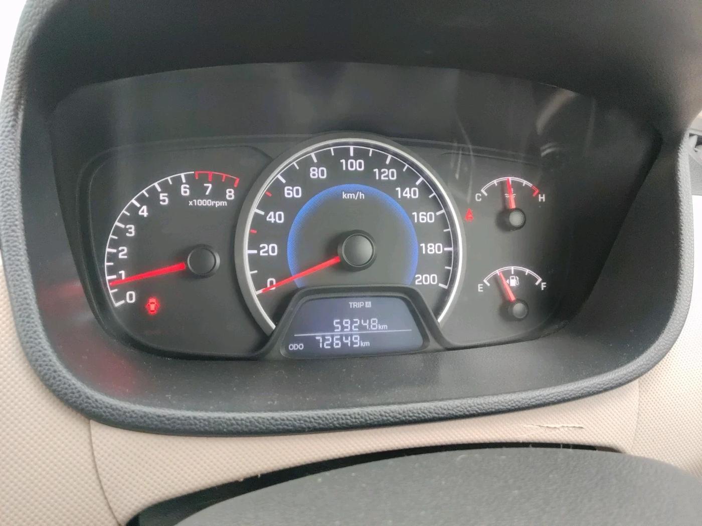 2018 Hyundai Grand i10 SPORTZ 1.2 KAPPA VTVT, Petrol, Manual, 72,750 km, interior