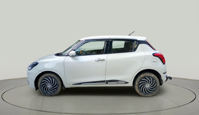 2020 Maruti Swift VXI, Petrol, Manual, 33,319 km, exterior