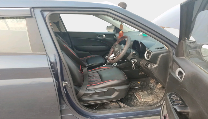 2020 Hyundai VENUE SX 1.0 TURBO, Petrol, Manual, 73,232 km, interior