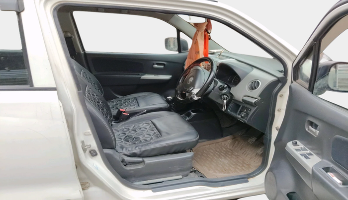 2011 Maruti Wagon R 1.0 VXI, Petrol, Manual, 84,861 km, interior