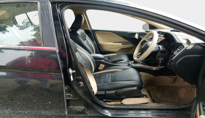 2014 Honda City 1.5L I-VTEC SV, Petrol, Manual, 1,11,984 km, interior