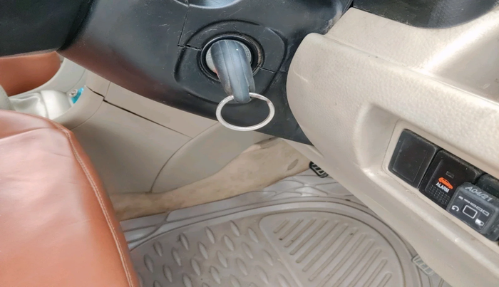 2015 Maruti Swift Dzire LXI, Petrol, Manual, 1,53,467 km, interior