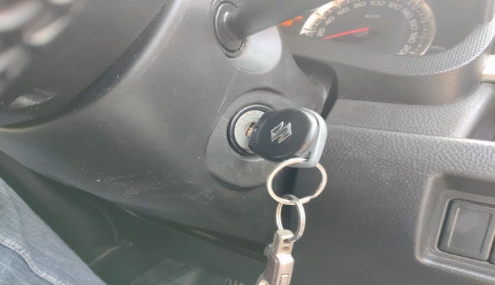 2017 Maruti Swift VDI, Diesel, Manual, 1,02,721 km, interior