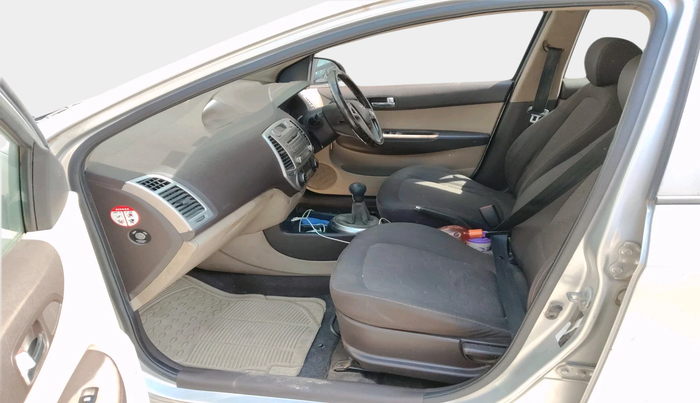 2011 Hyundai i20 ASTA 1.2, Petrol, Manual, 82,758 km, interior