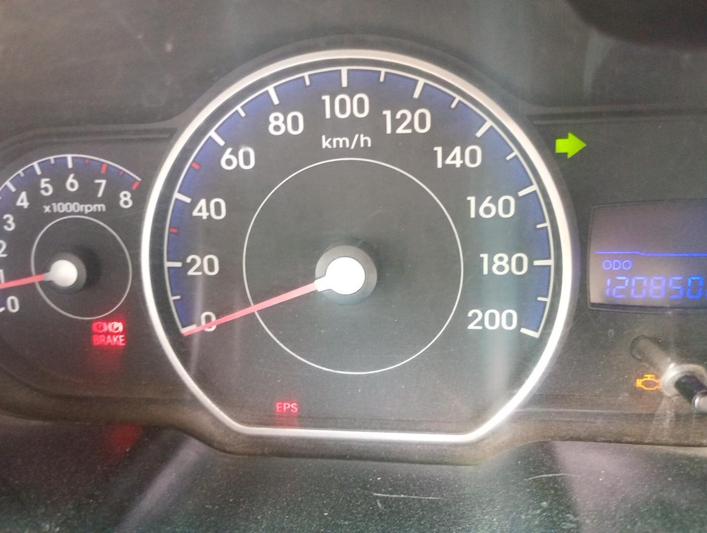 2013 Hyundai i10 MAGNA 1.2, Petrol, Manual, 1,21,000 km, interior