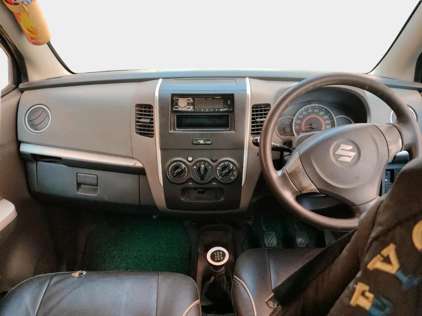 2012 Maruti Wagon R 1.0 VXI, CNG, Manual, 1,03,490 km, interior
