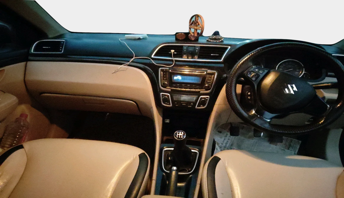 2017 Maruti Ciaz DELTA DIESEL 1.3, Diesel, Manual, 1,28,599 km, interior