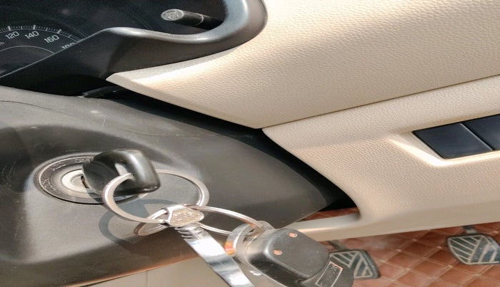 2019 Maruti Dzire LDI, Diesel, Manual, 1,98,705 km, interior