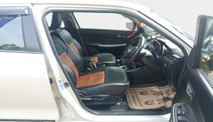 2018 Maruti Swift ZXI PLUS, Petrol, Manual, 58,567 km, interior