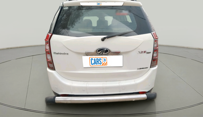 2016 Mahindra XUV500 W6, Diesel, Manual, 1,84,988 km, exterior