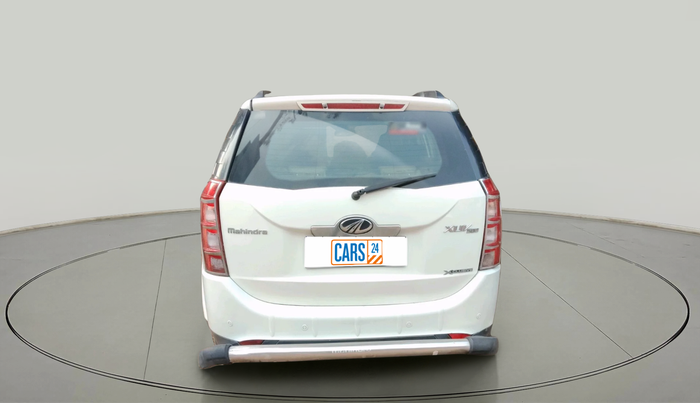 2016 Mahindra XUV500 W6, Diesel, Manual, 1,84,988 km, exterior