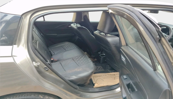 2024 Maruti Swift VXi, Petrol, Manual, 25,831 km, interior