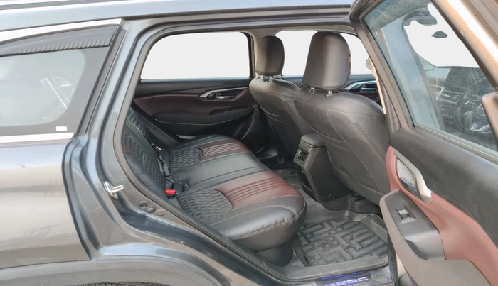 2024 Maruti Grand Vitara DELTA CNG, Petrol, Manual, 18,115 km, interior