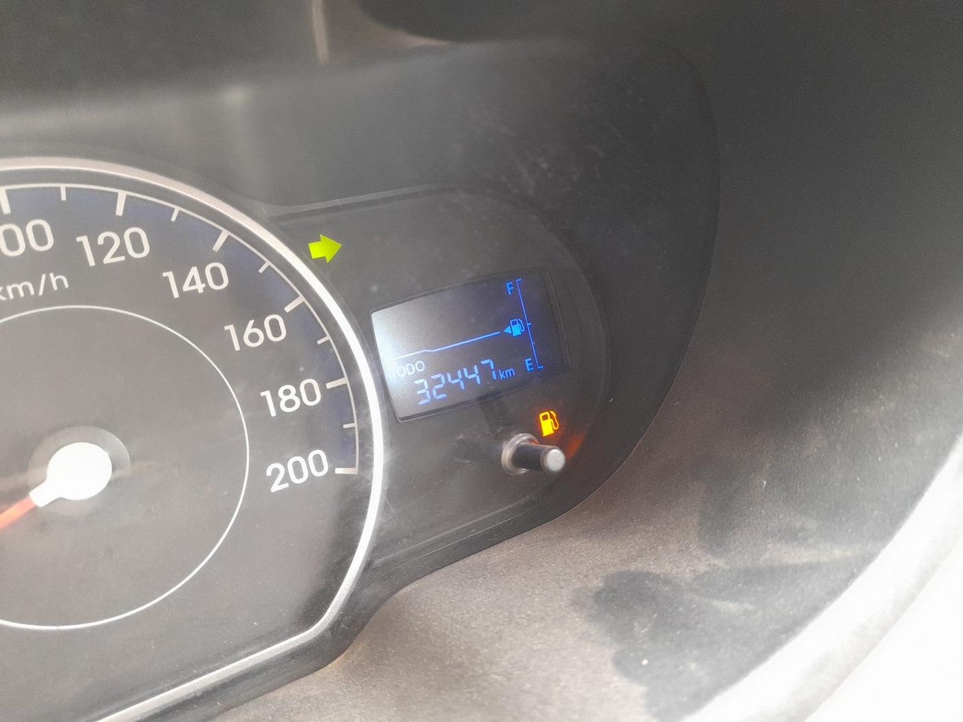 2012 Hyundai i10 ERA 1.1, Petrol, Manual, 34,000 km, interior