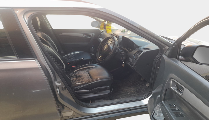 2016 Maruti Vitara Brezza ZDI, Diesel, Manual, 1,65,213 km, interior