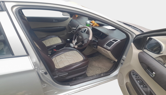 2012 Hyundai i20 SPORTZ 1.2, Petrol, Manual, 37,638 km, interior