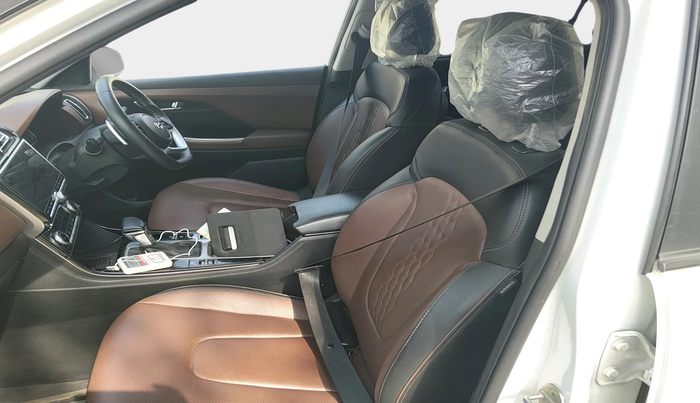 2021 Hyundai ALCAZAR 1.5 SIGNATURE (O) AT 6STR, Diesel, Automatic, 1,21,790 km, interior