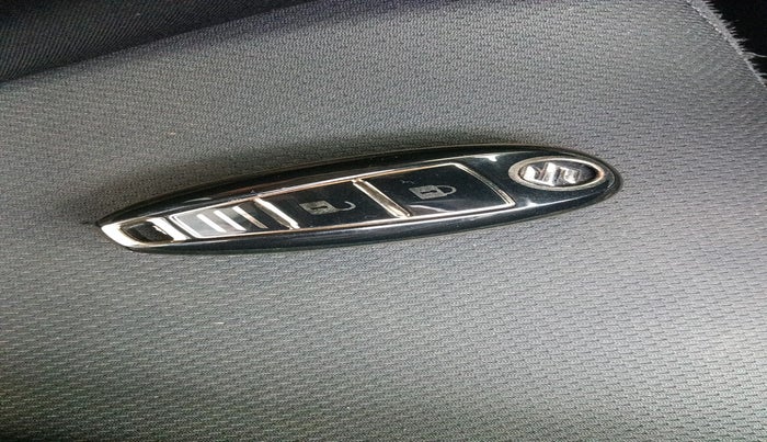 2017 Maruti Vitara Brezza ZDI PLUS, Diesel, Manual, 85,421 km, interior