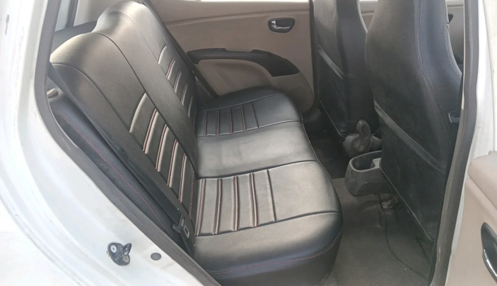 2011 Hyundai i10 MAGNA 1.1, Petrol, Manual, 1,00,000 km, interior