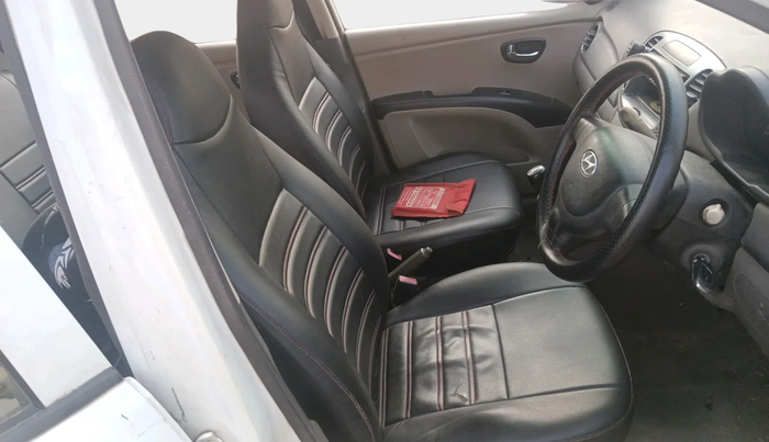 2011 Hyundai i10 MAGNA 1.1, Petrol, Manual, 1,00,000 km, interior