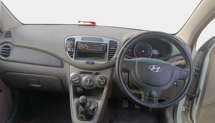 2011 Hyundai i10 MAGNA 1.1, Petrol, Manual, 1,00,000 km, interior