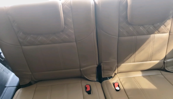 2019 Mahindra XUV500 W11, Diesel, Manual, 71,289 km, interior