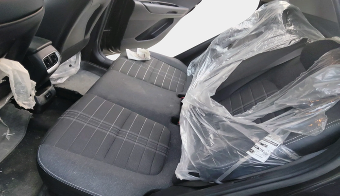 2024 KIA SONET HTK (O) 1.2 Petrol MT, Petrol, Manual, 14,817 km, interior