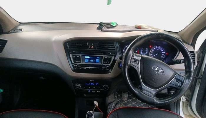 2015 Hyundai Elite i20 SPORTZ 1.4 CRDI, Diesel, Manual, 79,732 km, interior