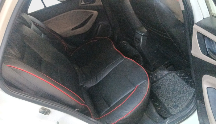 2015 Hyundai Elite i20 SPORTZ 1.4 CRDI, Diesel, Manual, 79,732 km, interior