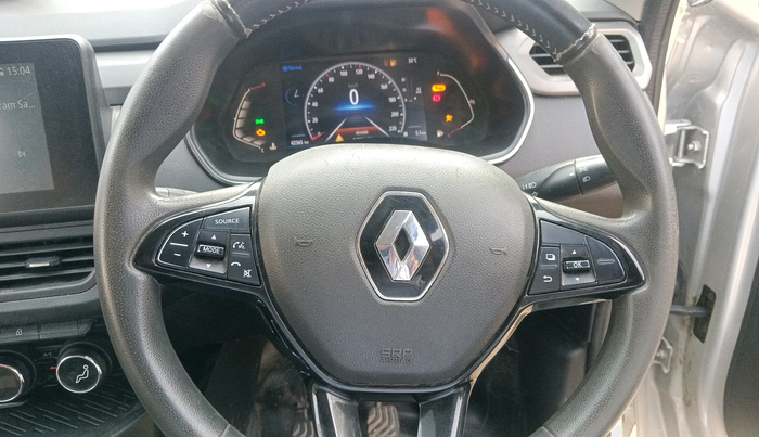 2021 Renault Kiger RXZ MT, Petrol, Manual, 42,365 km, interior