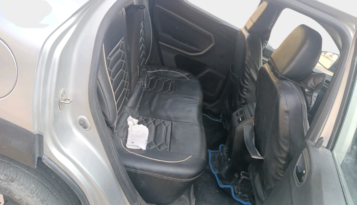 2021 Renault Kiger RXZ MT, Petrol, Manual, 42,365 km, interior